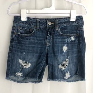 American Eagle Outfitters AEO Women's Distressed Size 0 Shorts Dark Wash